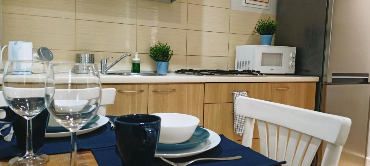 Apartament Granatowy Swietoduska 12 ลูบลิน ภายนอก รูปภาพ