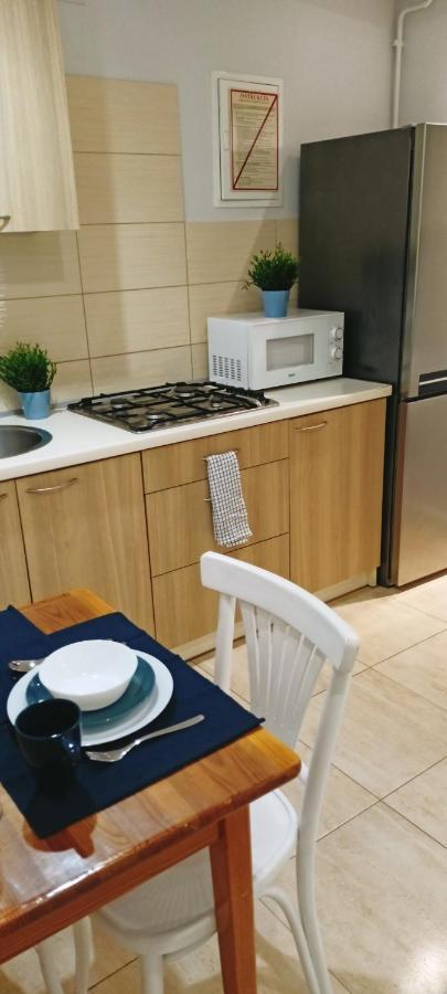 Apartament Granatowy Swietoduska 12 ลูบลิน ภายนอก รูปภาพ