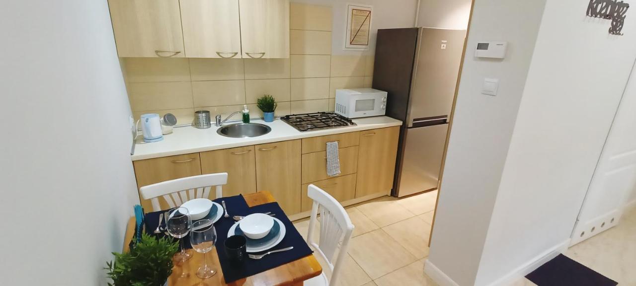 Apartament Granatowy Swietoduska 12 ลูบลิน ภายนอก รูปภาพ